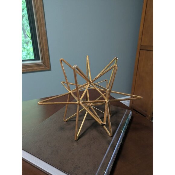 Geometric design goldtone metal decoration - Picture 6 of 7